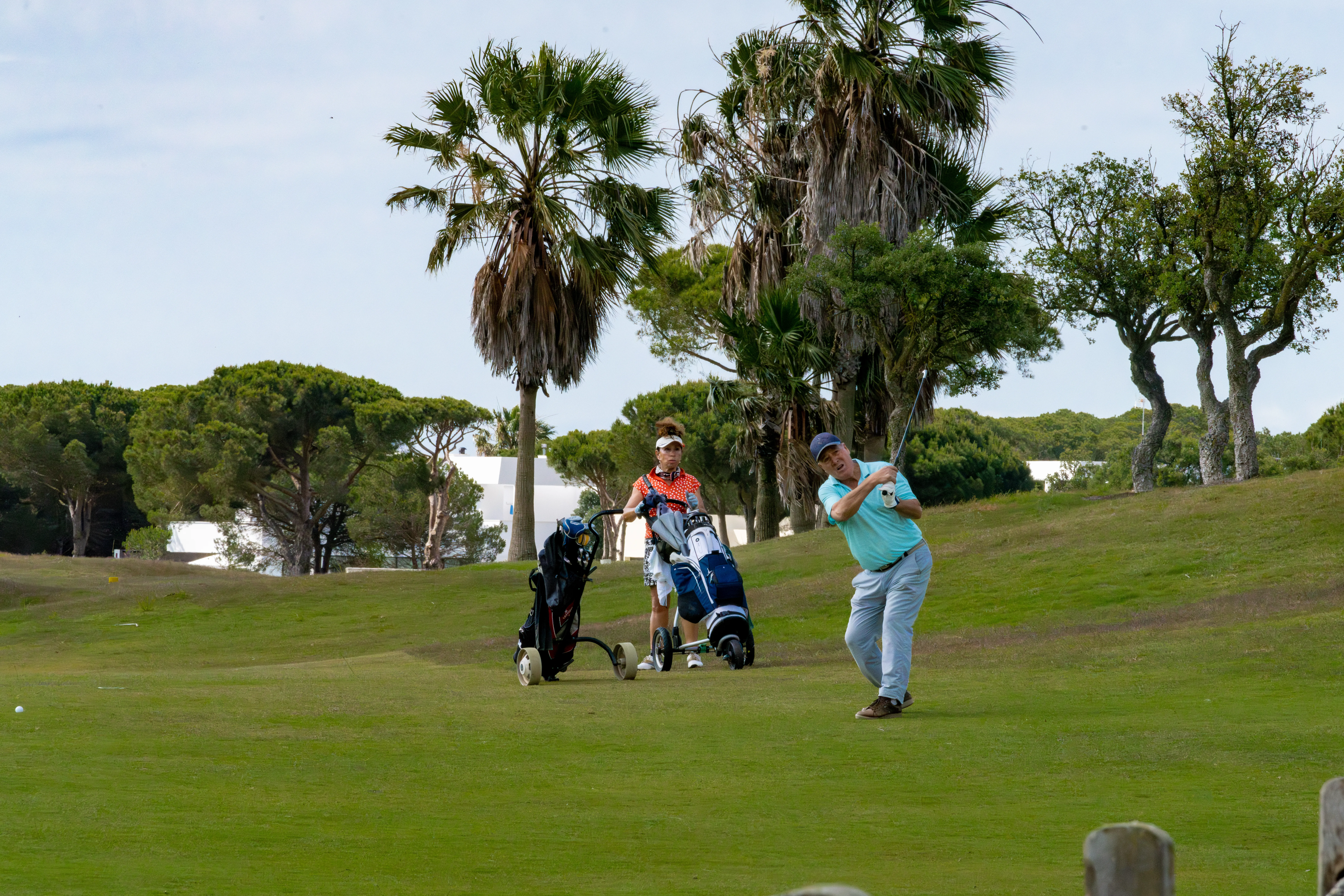 Usar Redes sociales para conectar con golfistas potenciales